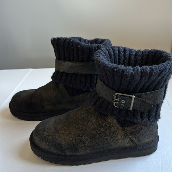 UGGs  Cambridge metallic suede boots in size 7 - Picture 3 of 6
